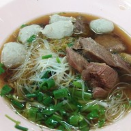 เมนูของร้าน ร้านก๋วยเตี๋ยวเสวยน้องหนึ่งโภชนา