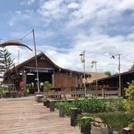 ร้านรถเมล์
