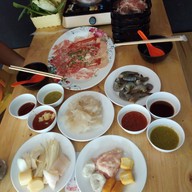 หมูน้อยจิ้มซัง ชาบูบุฟเฟ่ต์