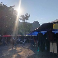 บรรยากาศ ตลาดยรรยง