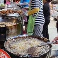 เนื้อทอดซอยละลายทรัพย์