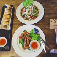 ภูฟิน เทอเรส