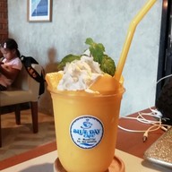 เมนูของร้าน Blue Day Café