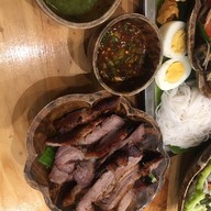 เมนูของร้าน VIP ส้มตำ CLUB สาขา RCA