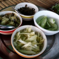 เมนูของร้าน เจ๊เขียว ขนมจีนเส้นสด