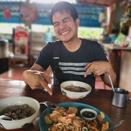 ก๋วยเตี๋ยวปากหม้อ