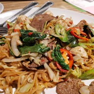 เสือโหย สุกี้ เย็นตาโฟ ผัดไทย เสือโหย ลำลูกกา