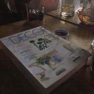 บรรยากาศ The Library Phuket Library holding