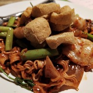 เสือโหย สุกี้ เย็นตาโฟ ผัดไทย เสือโหย ลำลูกกา