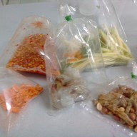 เมนู สุดแซ่บ ยำมะม่วงปูม้า ห้วยขวาง ห้วยขวาง