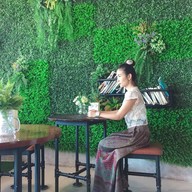 บรรยากาศ BeeGRe เดิมบางนางบวช