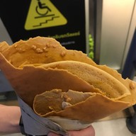 เครปป้าเฉื่อย สยามสแควร์วัน