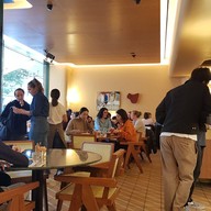 บรรยากาศ Bills Surry Hills,  Australia