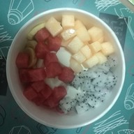 เมนูของร้าน เต้าหู้เย็นถังยี่ 豆腐冰（甜點） ม.ธนินทร