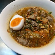 เจ๊หมวย ก๋วยเตี๋ยวหมูต้มยำสุโขทัย (สูตรโบราณ)