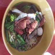 เมนูของร้าน เนื้อตุ๋นรสเยี่ยม