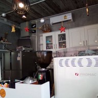 บรรยากาศ Floor Coffee 2 วชิรา