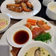 Tawan Restaurant Outlet in Duangtawan Hotel Chiang Mai