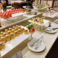 Tawan Restaurant Outlet in Duangtawan Hotel Chiang Mai