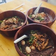 ก๋วยเตี๋ยวเรือชามไม้ บขส.3 ขอนแก่น