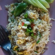 เมนูของร้าน ปอน หูฉลาม กระเพาะปลาน้ำแดง