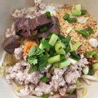 ก๋วยเตี๋ยวโบราณ กา.ไก่ ตลาดเก่าบ้านสุด