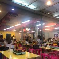 บรรยากาศ เฝอ'54 (เฝอหม้อไฟเจ้าแรกในไทย) ประชาชื่น