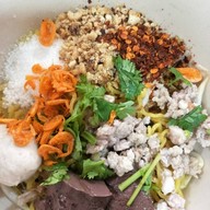 ก๋วยเตี๋ยวโบราณ กา.ไก่ ตลาดเก่าบ้านสุด