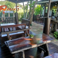 บรรยากาศ ลูกหว้า กาแฟ สาขาตรงข้าม อบจ.ระยอง เนินพระ