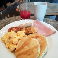 เมนูของร้าน Glass Brasserie