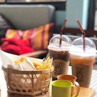 เมนูของร้าน 10 O' Clock Café