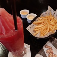 Wine I Love You The Street Ratchada