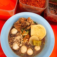 เมนูของร้าน เตี๋ยว โกเด้ง-โฮเด้งหน้าโลตัลหมอดิษฐ์ทับมา หน้าโลตัสเอ็กซ์เพรส สาขาตลาดหมอดิษฐ์ ระยอง