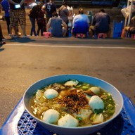 บรรยากาศ บะหมี่ป้าหน้าเดอะมอลล์งามวงศ์วาน