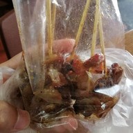 หมูปิ้งจิ๋ว สันติธรรม