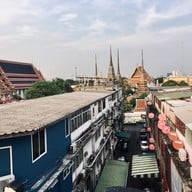 บรรยากาศ Eagle Nest Bar