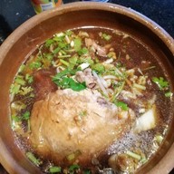 ก๋วยเตี๋ยวเป็ด ไก่ หมูตุ๋น กาดมณี