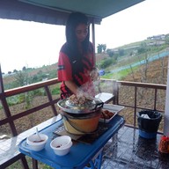 ยิ่งเจริญ