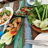 ครัวฮอม อาหารเหนือรสเลิศ