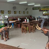 บรรยากาศ ก๋วยเตี๋ยวเรือคลองสระบัว