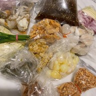 ยำปูม้าป้าอินดี้ พระโขนง