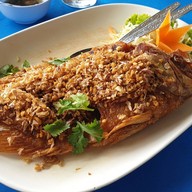 เรือนรับรอง -