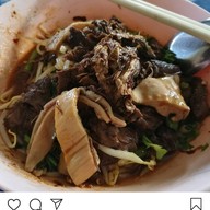 ร้านก๋วยเตี๋ยวเตี้ยคลองสาม