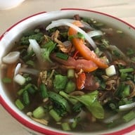 เมนูของร้าน ก๋วยเตี๋ยวเนื้อตุ๋น อ่าวมะขาม
