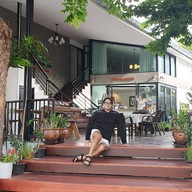 Stay With Hug Poshtel And Activities