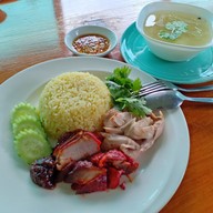 เรือนอาหารทะเลภูซีฟู๊ด