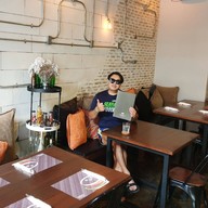 Burgers and Springrolls