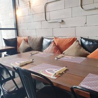 Burgers and Springrolls