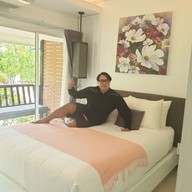 Stay With Hug Poshtel And Activities