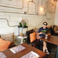 Burgers and Springrolls